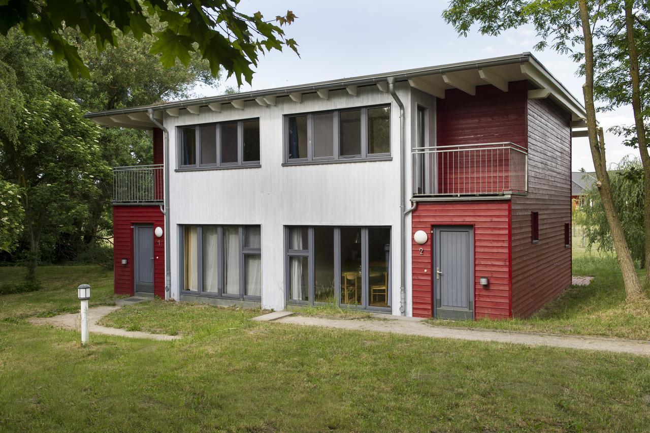 Basiskulturfabrik Oeko-Hotel Neustrelitz Exterior foto
