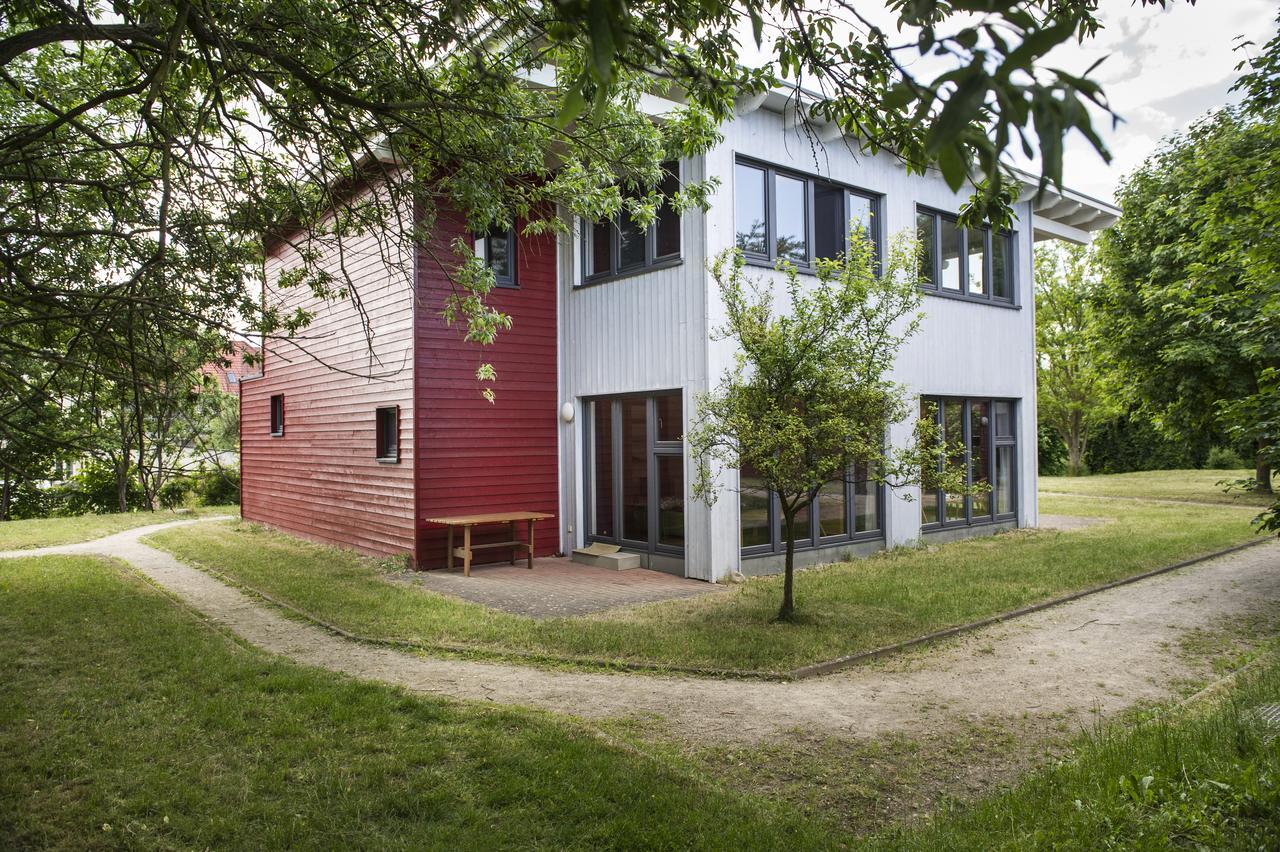 Basiskulturfabrik Oeko-Hotel Neustrelitz Exterior foto