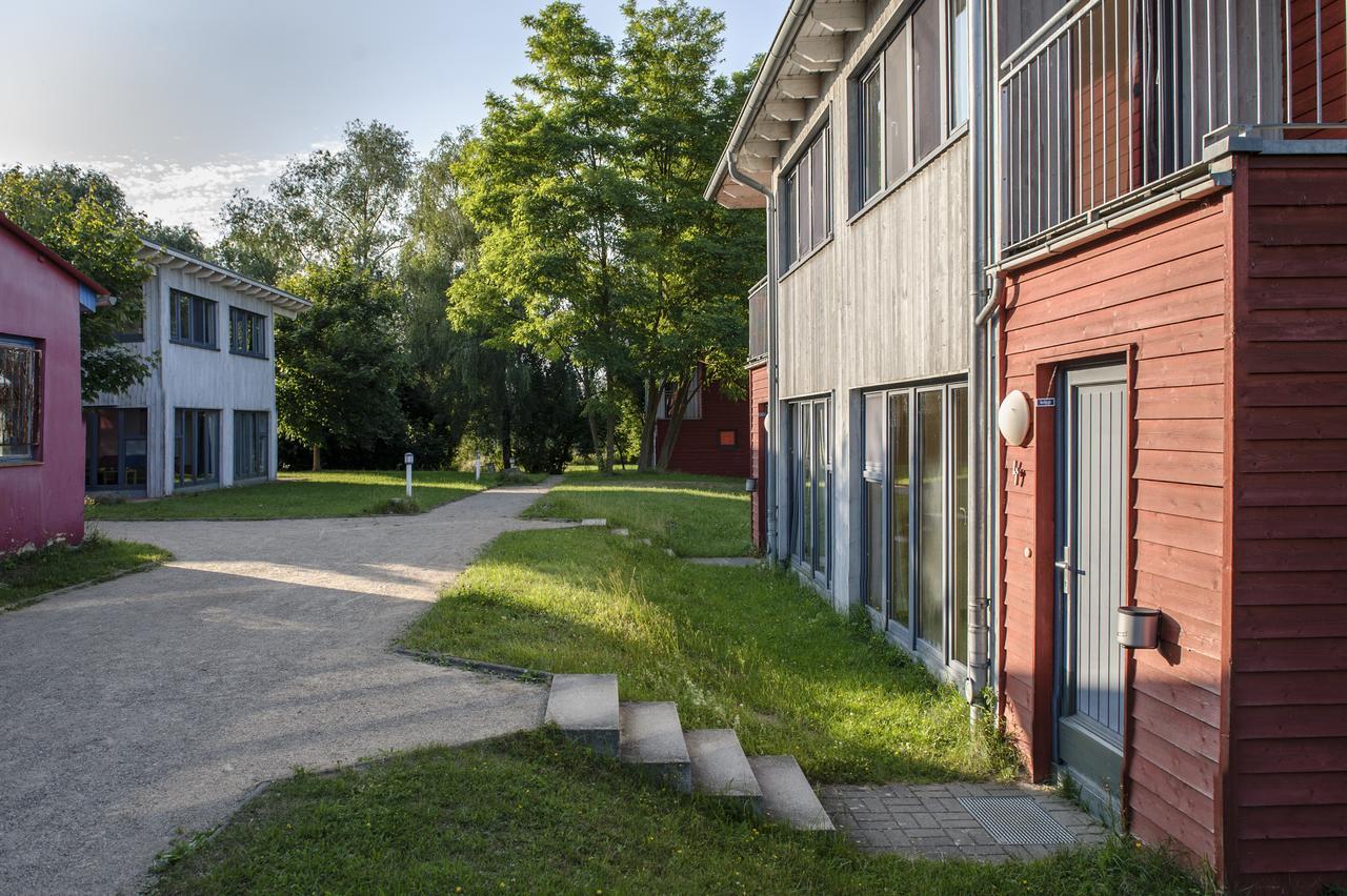 Basiskulturfabrik Oeko-Hotel Neustrelitz Exterior foto